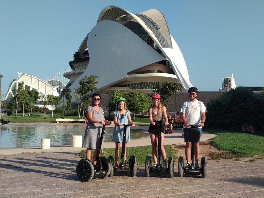 Valencia: Grand City Private Segway Tour - Beaches, old docks, and the final stretch