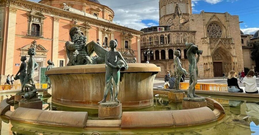 Valencia Old Town Segway Tour - Valencia Cathedral and the downtown core