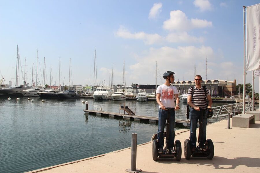 Valencia: Seaport Segway Tour - From Serranos Gates to the Open Road