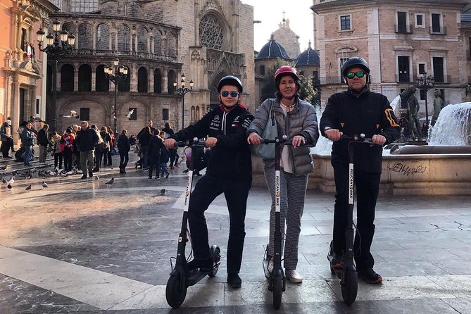 Valencian Main Attractions Group Segway Tour - City of Arts and Sciences: 40 minutes of modern Valencia