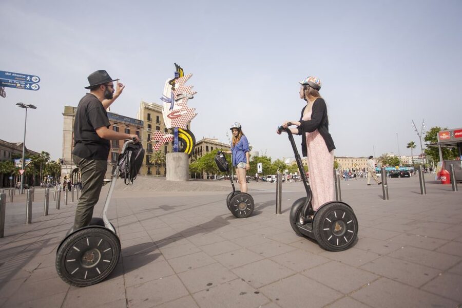❤️Welcome to Barcelona❤️ Segway Tour - Starting in the Gothic Quarter
